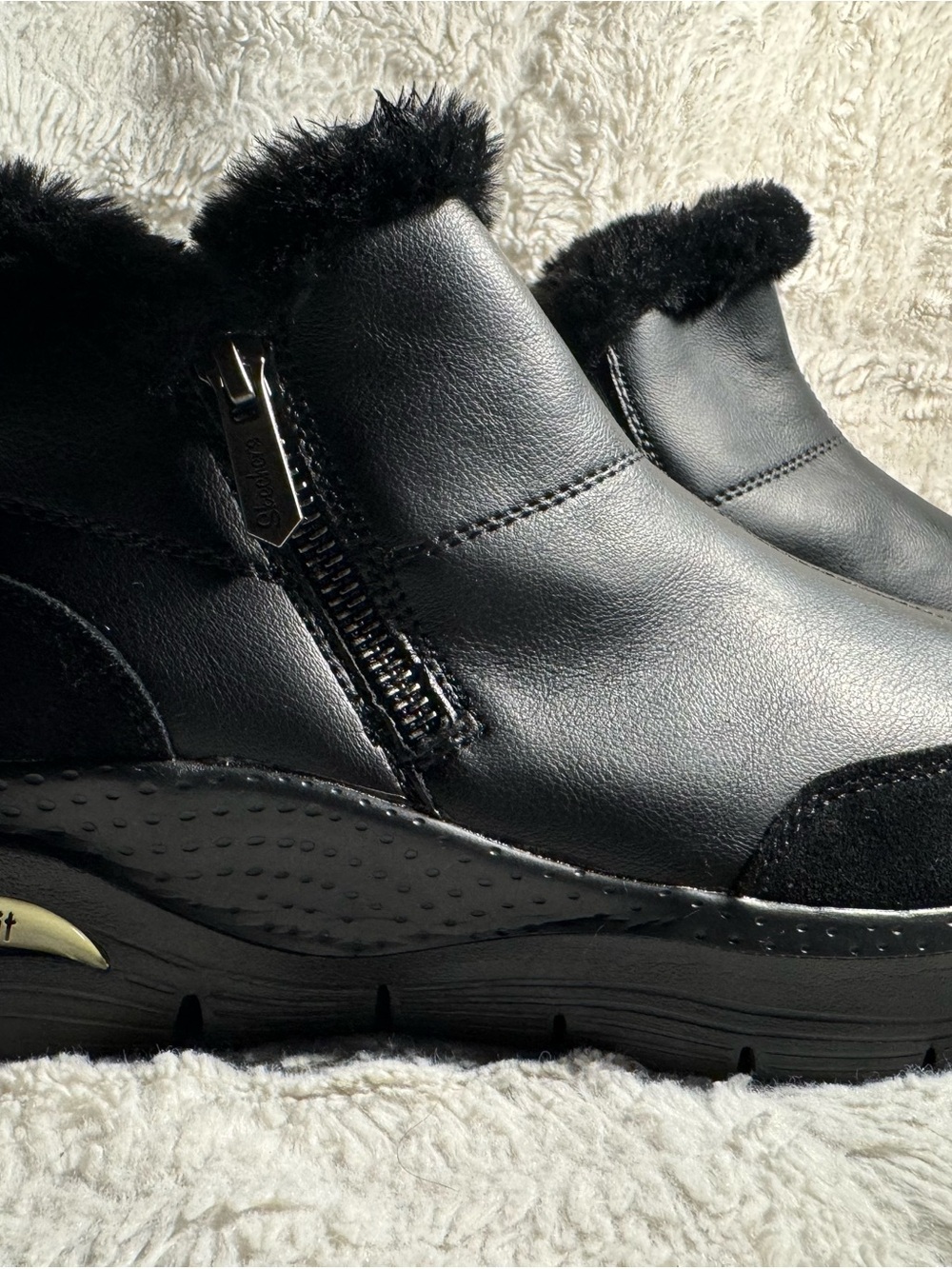 Skechers Black Faux Fur Zip-Accent Ankle Booties